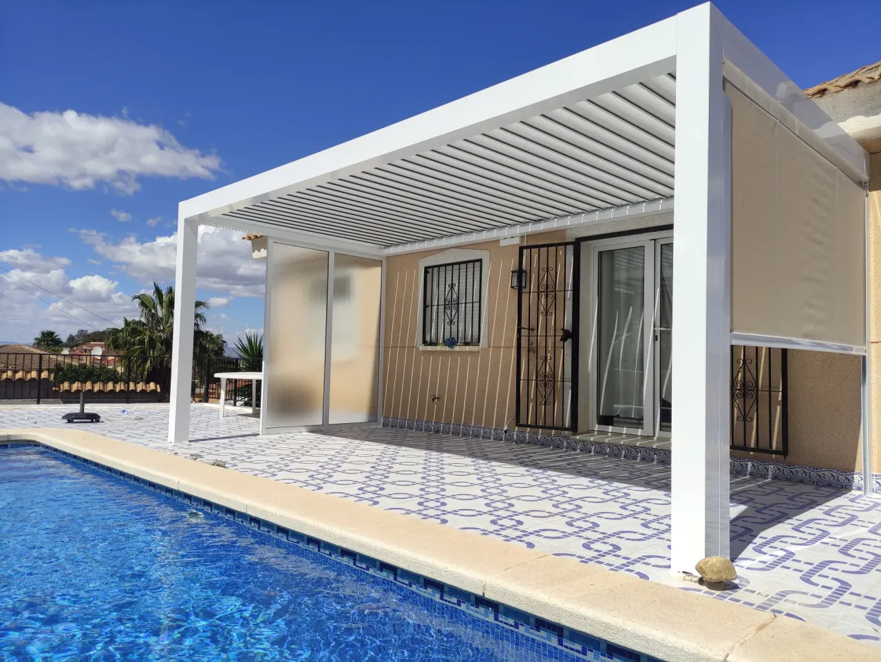 Planning Permission for Pergolas & Awnings in Alicante